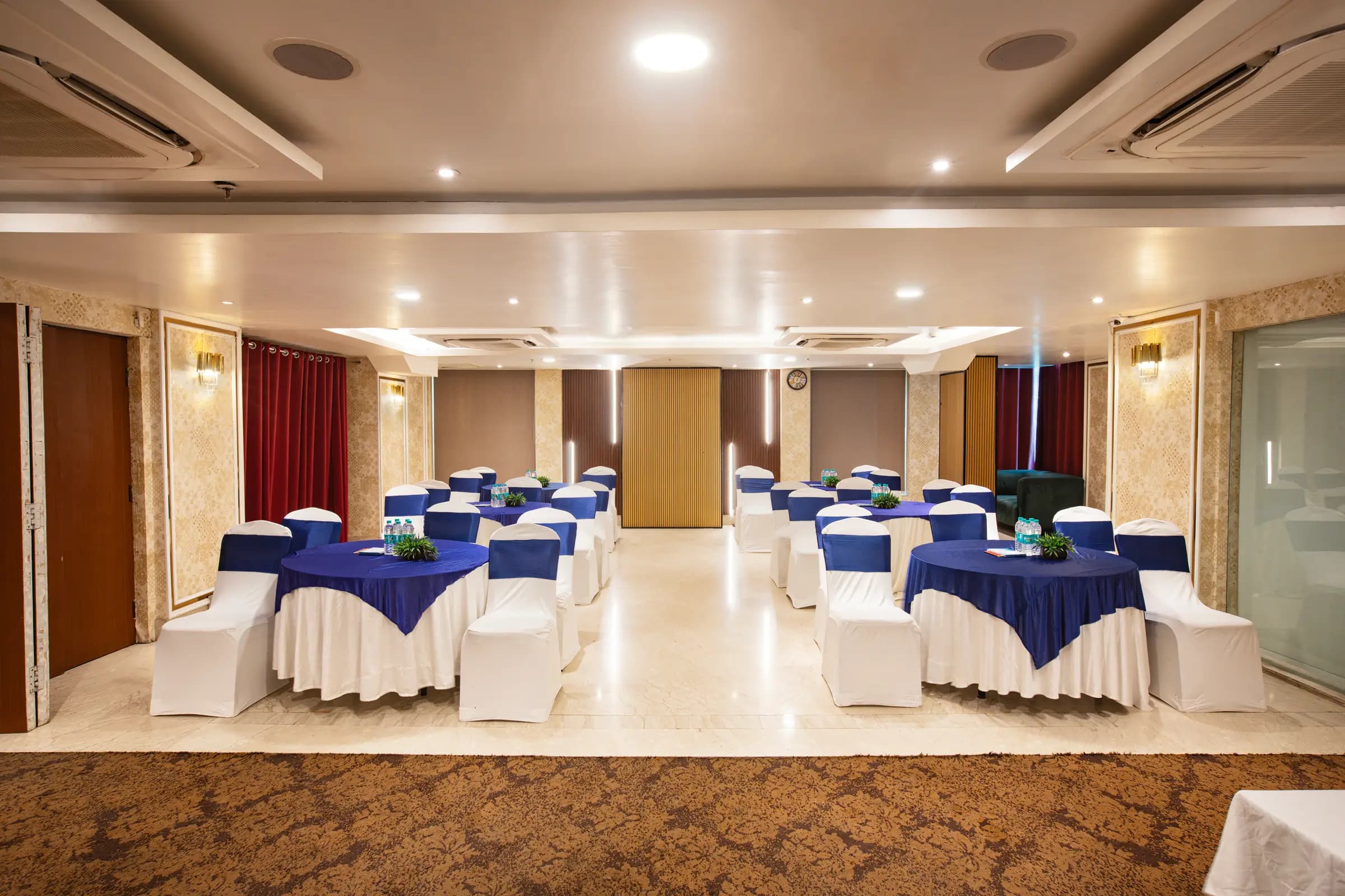 banquet and conference hall 18