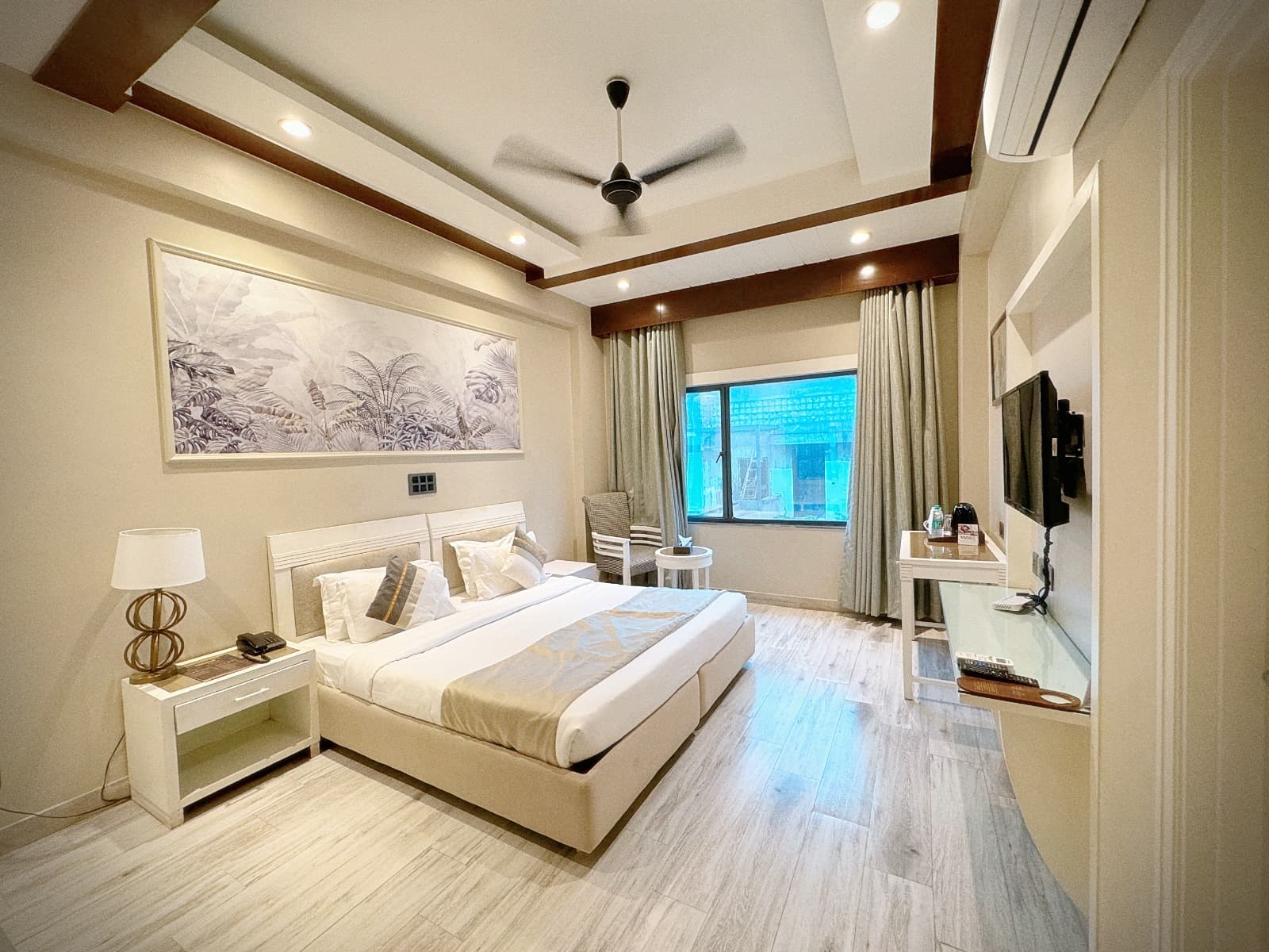 Hotel Near Lady Shri Ram College :- Skon Boutique