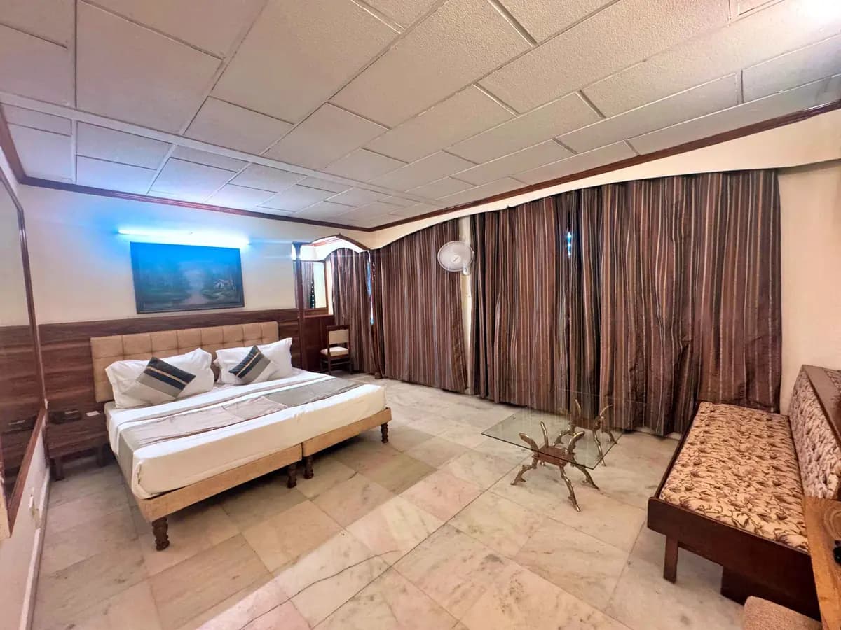Best Budget Hotel in CP Delhi
