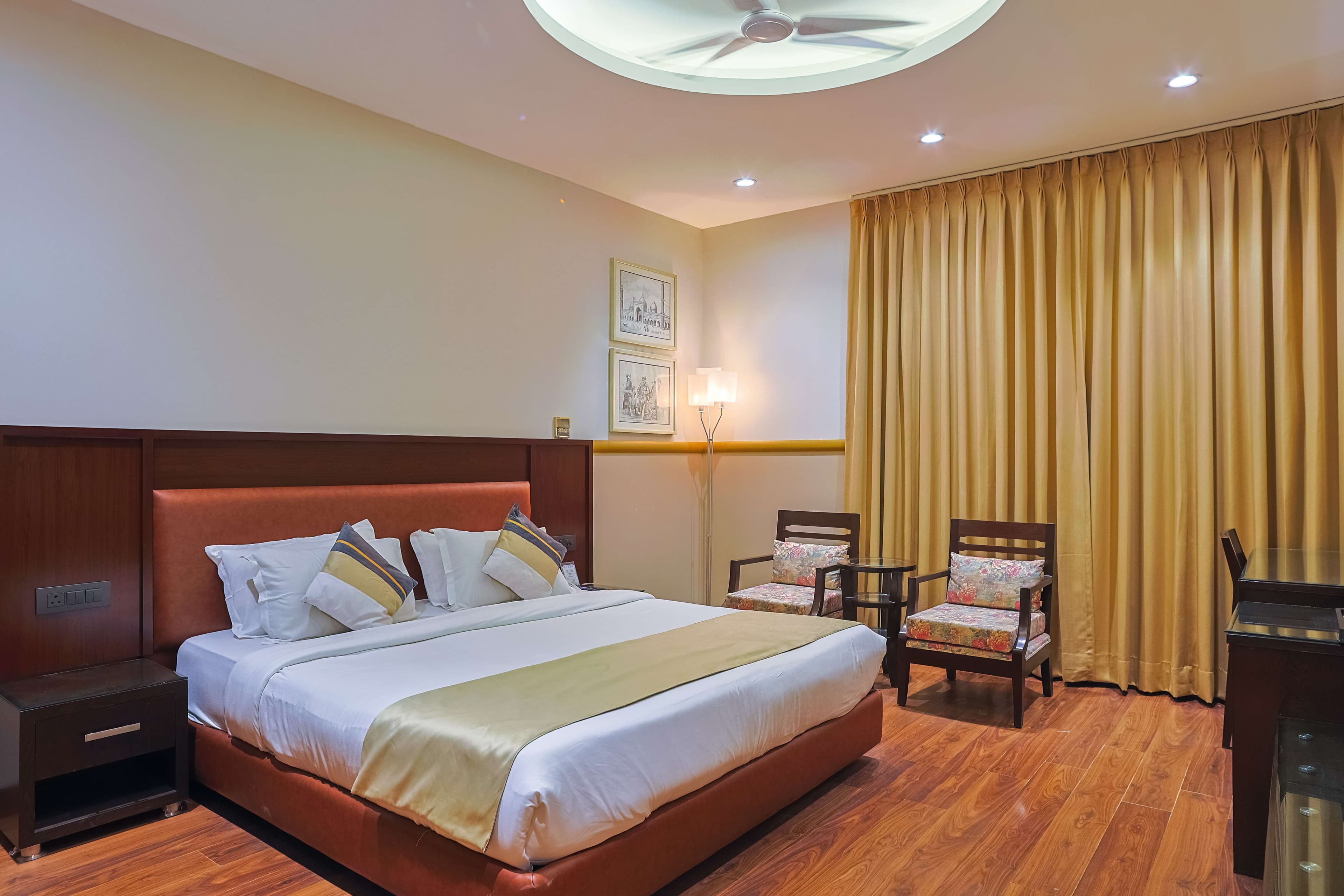 Hotel near Okhla Railway Station